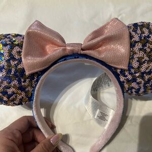 Sequin Minnie Mouse Ears with Pink Bow